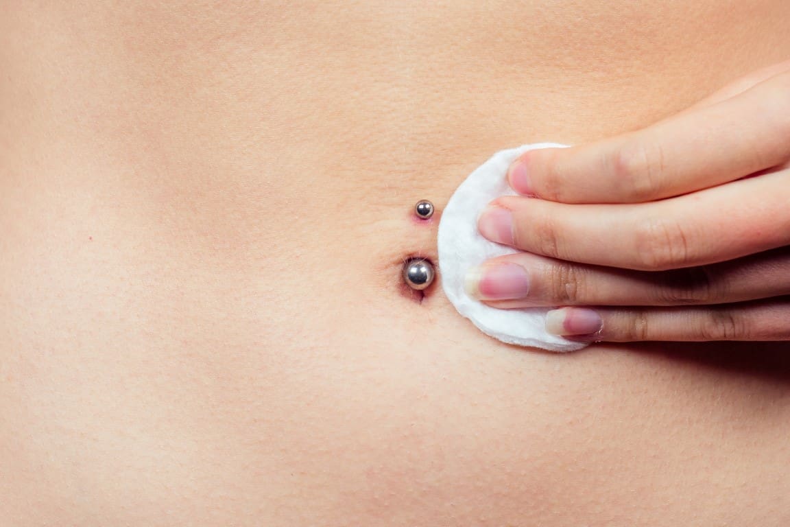 entretien et soin d'un piercing du nombril