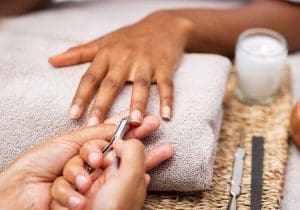 découvrez nos astuces et conseils pour des soins des ongles parfaits. apprenez à entretenir, nourrir et embellir vos ongles pour une beauté naturelle et éclatante.